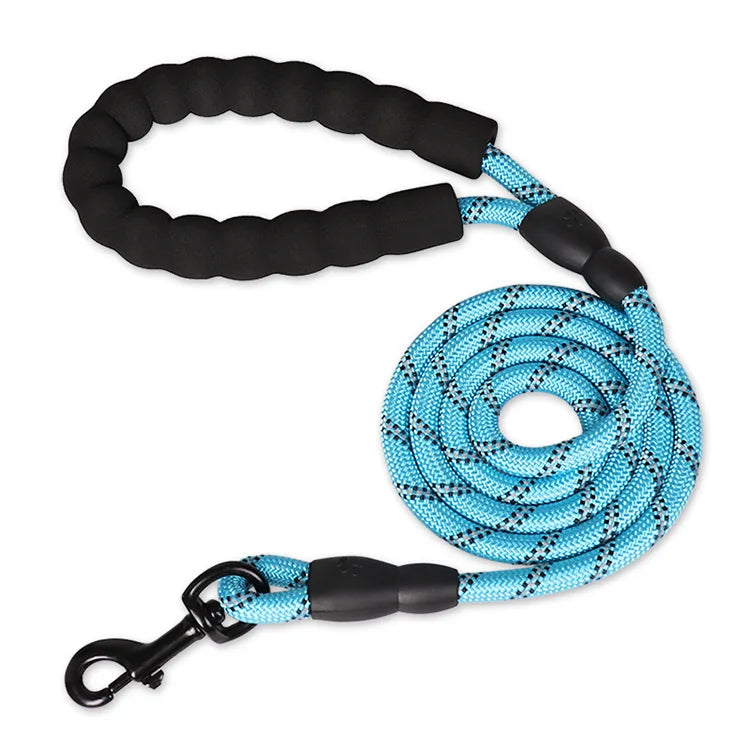 Reclaim the joy of walking your strongest companion. A heavy-duty, blister-free rope leash engineered for unbreakable security, nighttime peace of mind, and the ultimate freedom to explore.