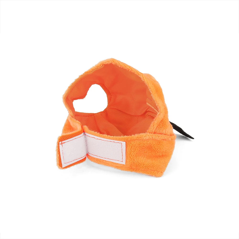Turn spooky season into unforgettable photo moments—gently crowning your furry companion with a soft, hassle-free Halloween headpiece that captures hearts in seconds.