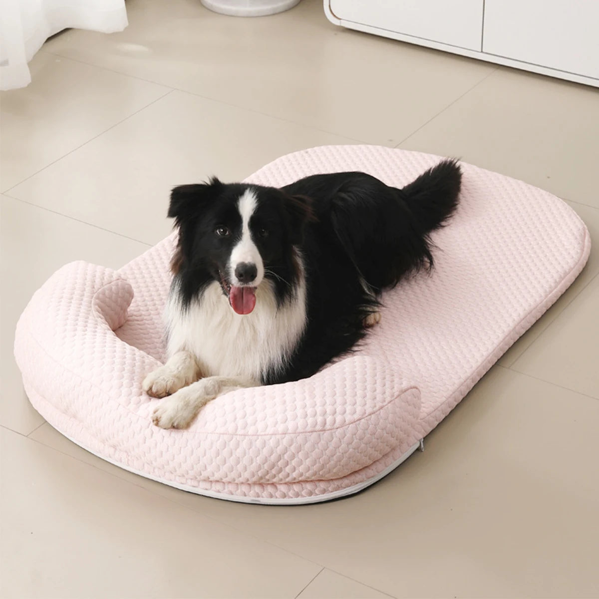Give your furry best friend a refreshing, orthopedic sanctuary that beats the summer heat while seamlessly complementing your modern home aesthetic.